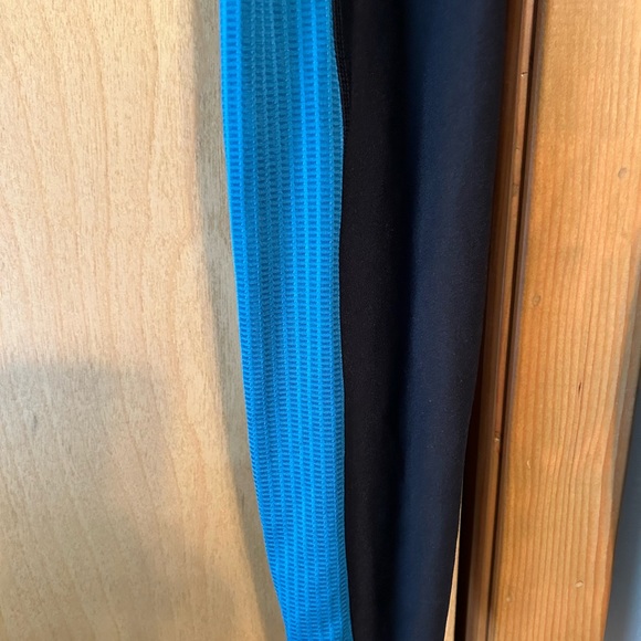 Under Armour leggings. Women. - Picture 5 of 7